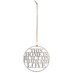 Raamhanger Chaos And Love